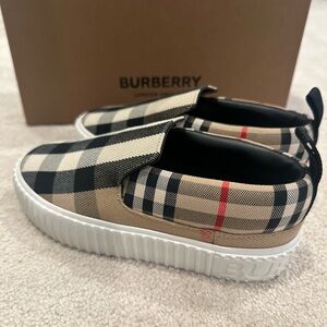 Kids Burberry Slip-on Canvas Sneakers